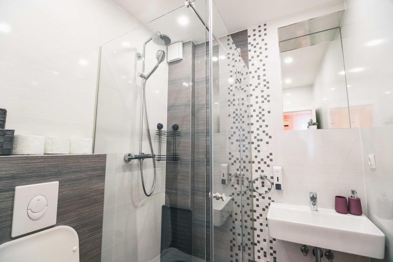 The Place Apartments Hebrangova Zagreb Ngoại thất bức ảnh