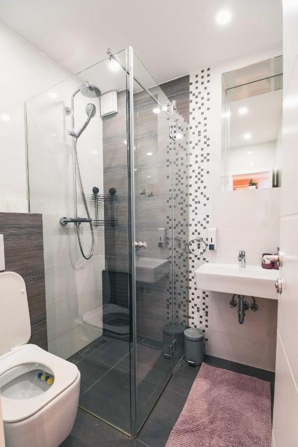 The Place Apartments Hebrangova Zagreb Ngoại thất bức ảnh